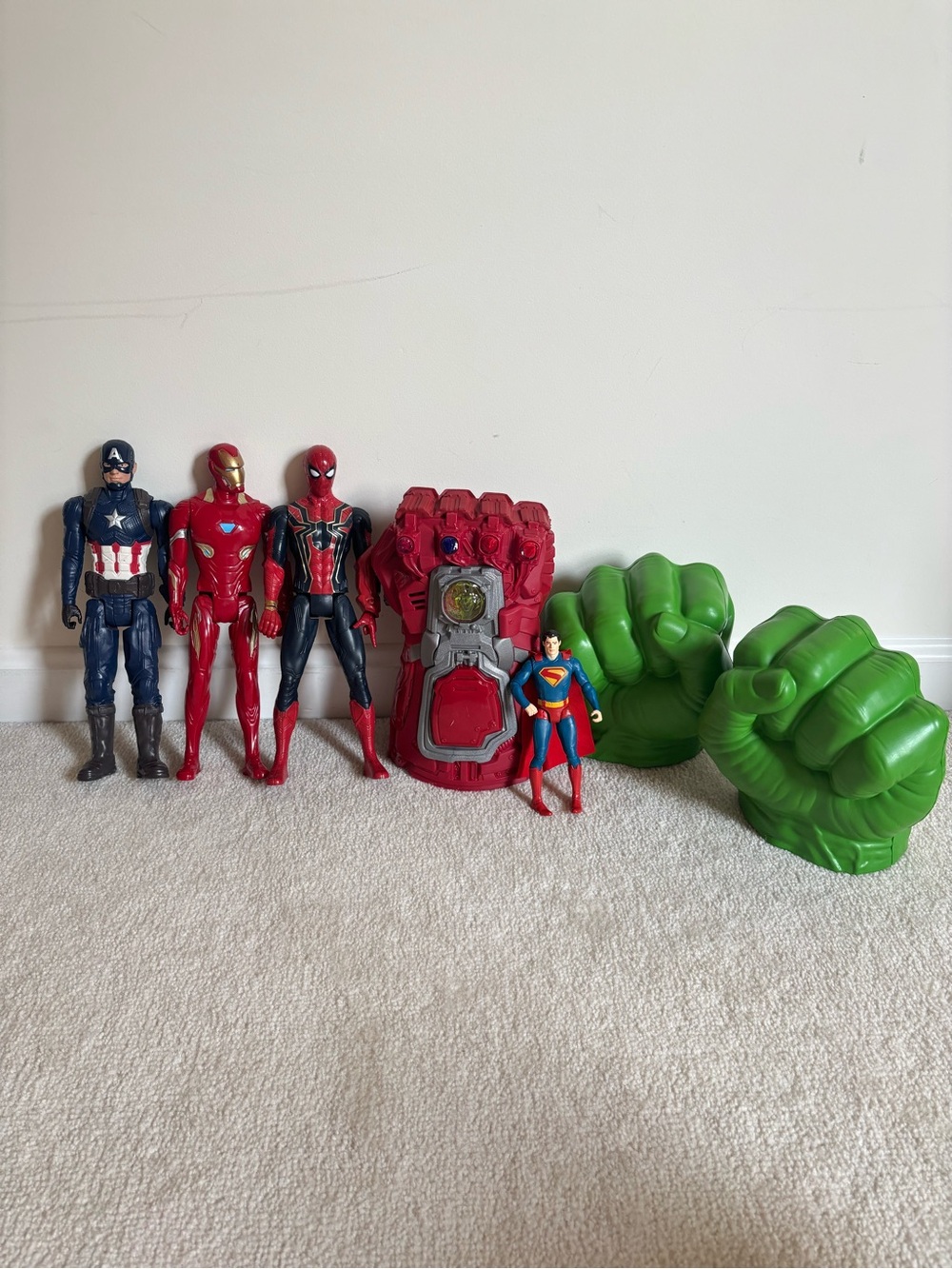 Marvel Superhero Toy Bundle
